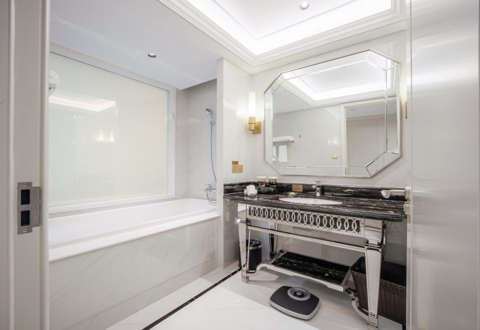 Haiyue Hotel XiapuDeluxe Room (king Bed)