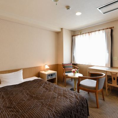 ダブルルーム　19平米＜禁煙＞ ホテルパールシティ札幌（HMIホテルグループ） クーポン