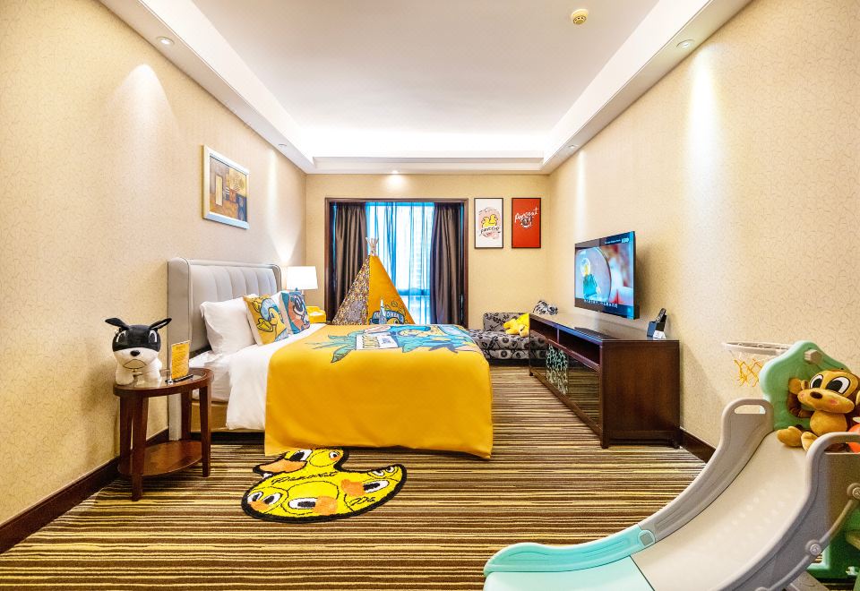 盼酷小黃鴨主題家庭套房