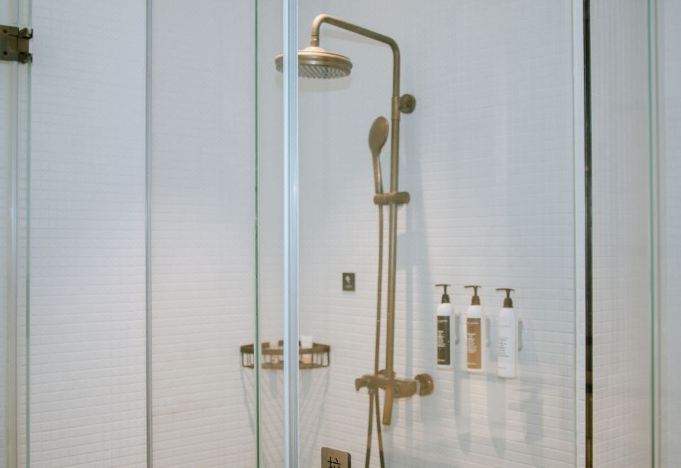 Hangzhou SENBO Nature Park and ResortSuperior 2-bed Room