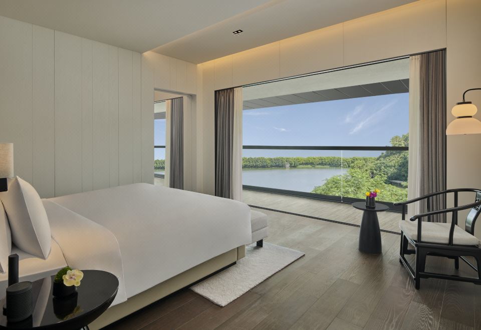 Oriental Resort GuangzhouGrand Lakeview Suite