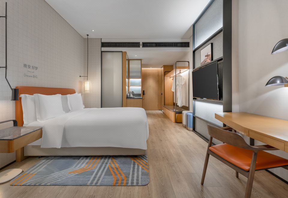 EVEN Hotel Shenzhen Nanshan, an IHG HotelKing Premium City View