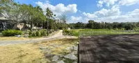 Baoting Jinyue Homestay Hotel