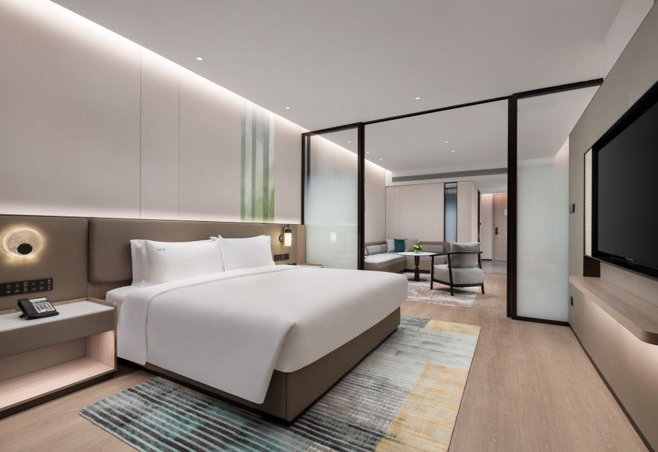 1 King Suite