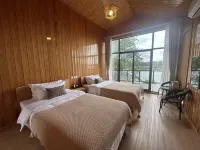Kong West Island Guesthouse (Luxi West Sea Scenic Area Branch)