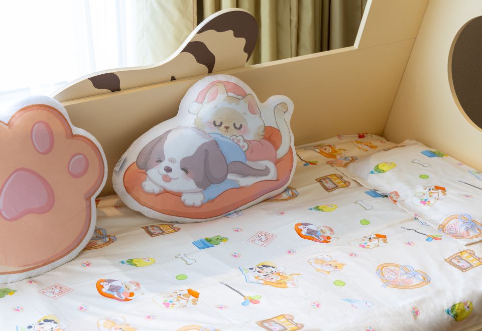 IYEE萌宠主题亲子房