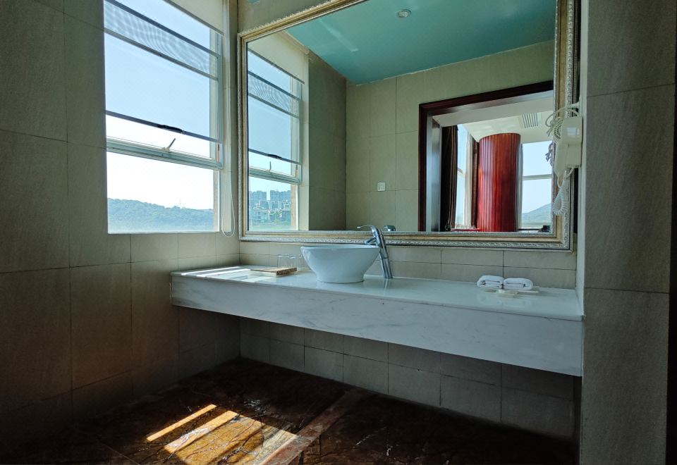 河景高级套房一房一厅|独立温泉池