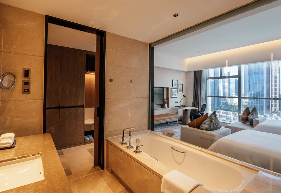 Sheraton Guangzhou HotelPremier Deluxe Twin Room