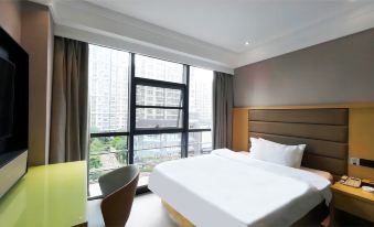 Starway Hotel (Yancheng Municipal Government) - Housity