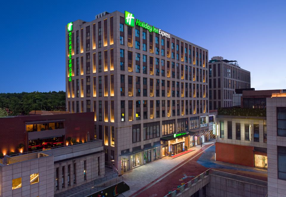Holiday Inn Express Xi'an Qujiang (Northwest Women and Children Hospital - Housity