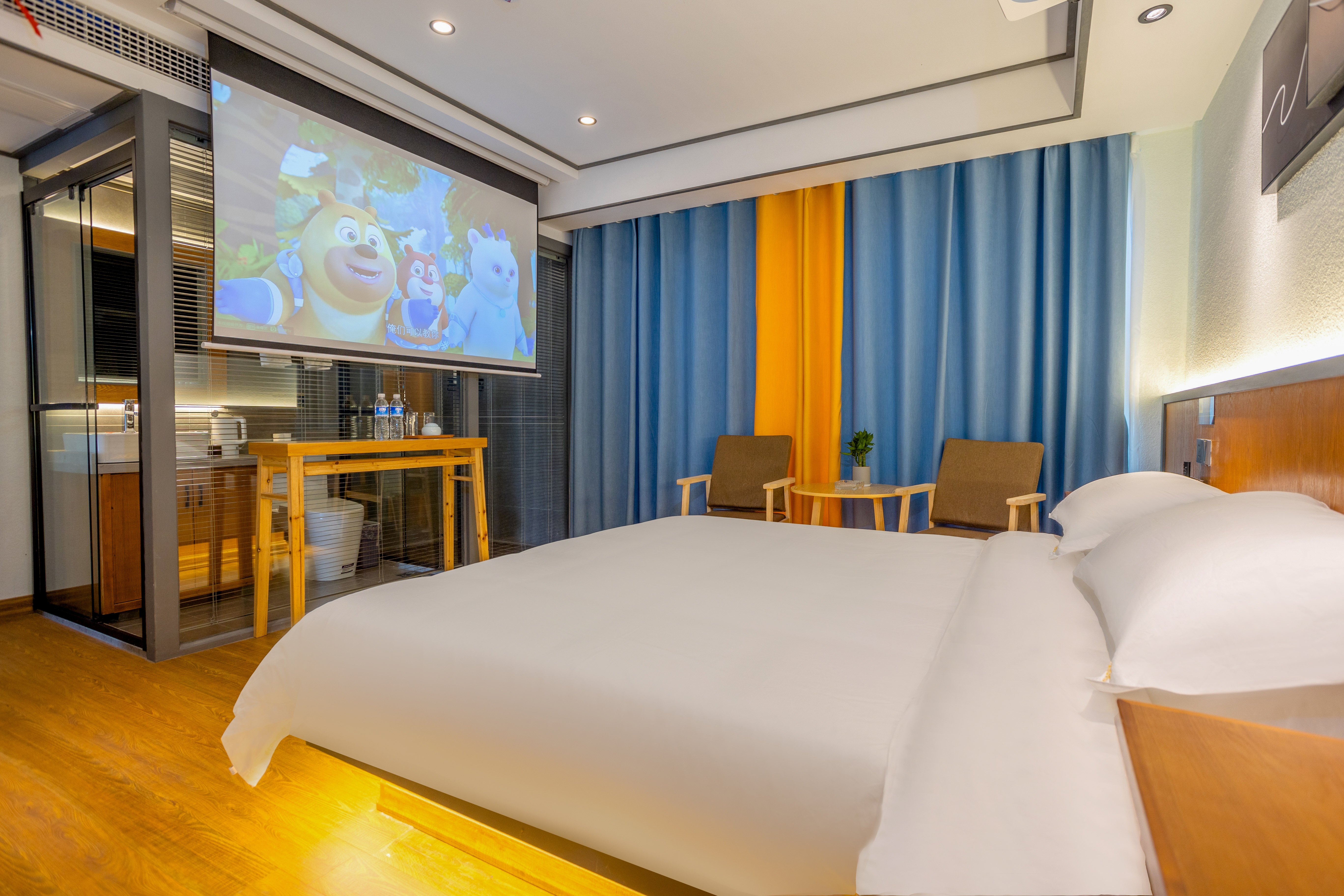 2号院:地暖菊苑花园大床房