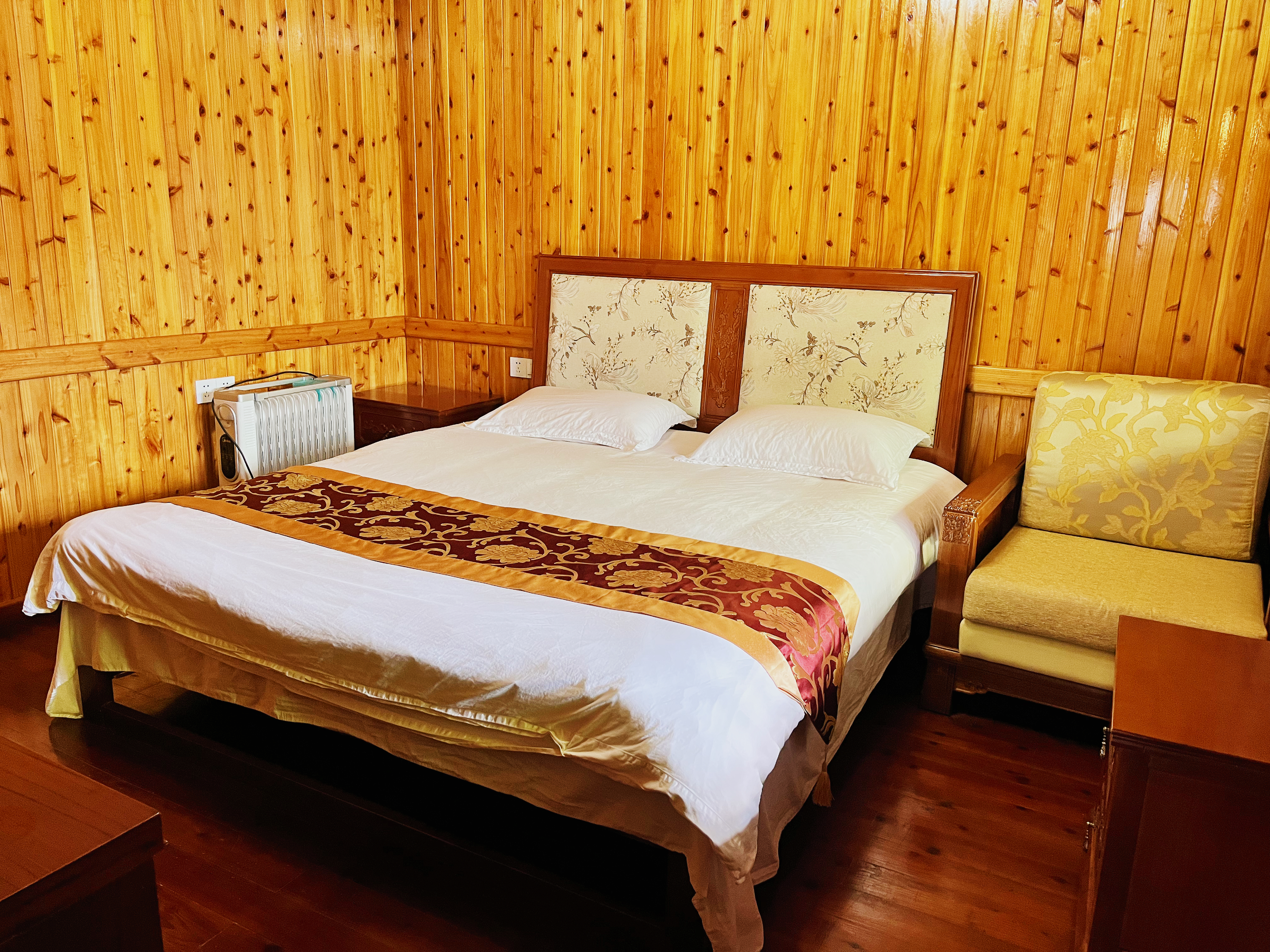 Wolongge CourtyardSuperior Room