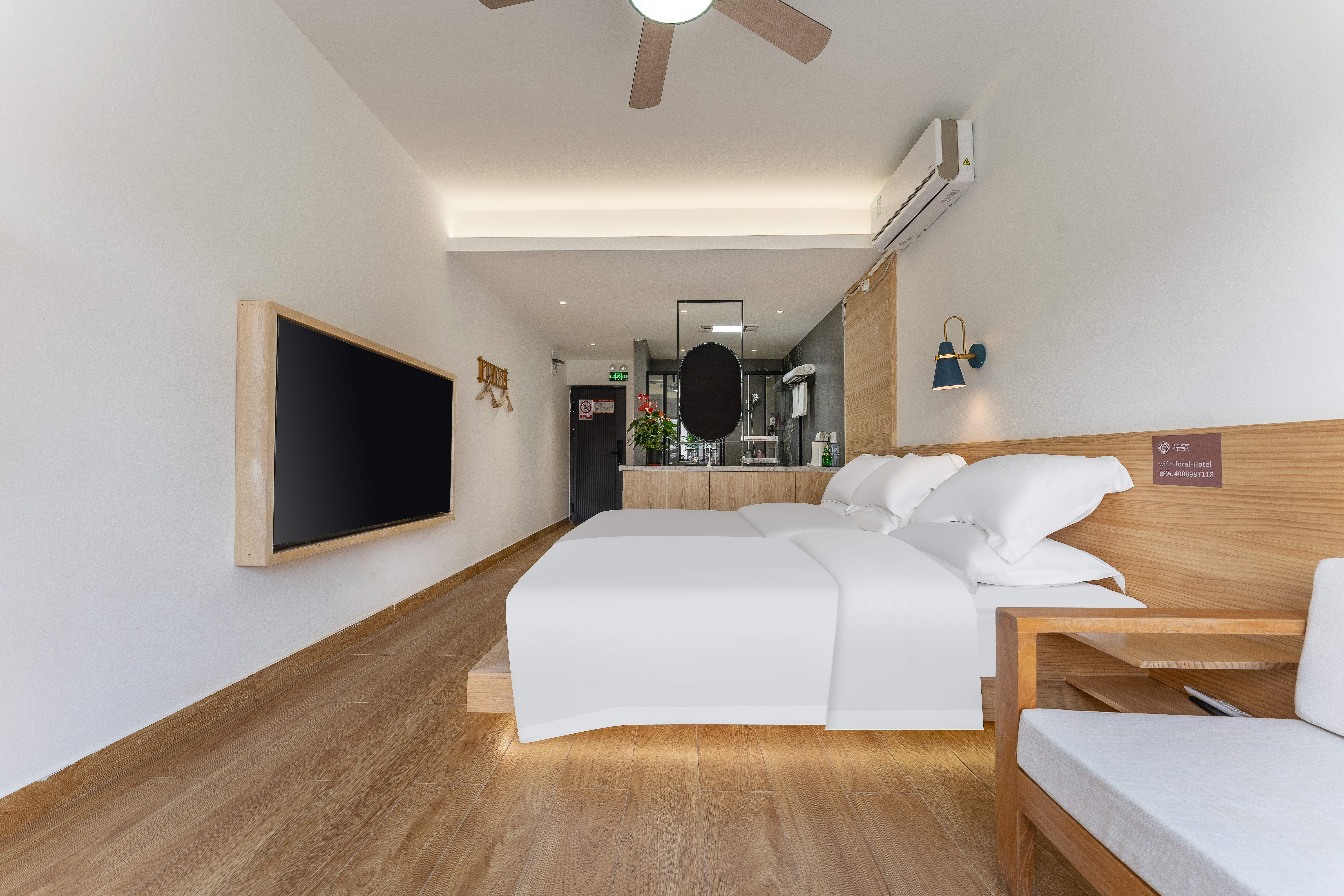 东井·家庭房丨小冰箱+临河茶台+古桥河景