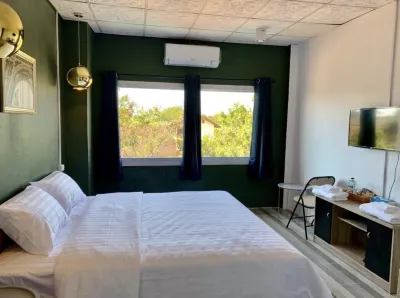 You empire Hostel and Bar Ξενοδοχεία στην πόλη Pakse City Center