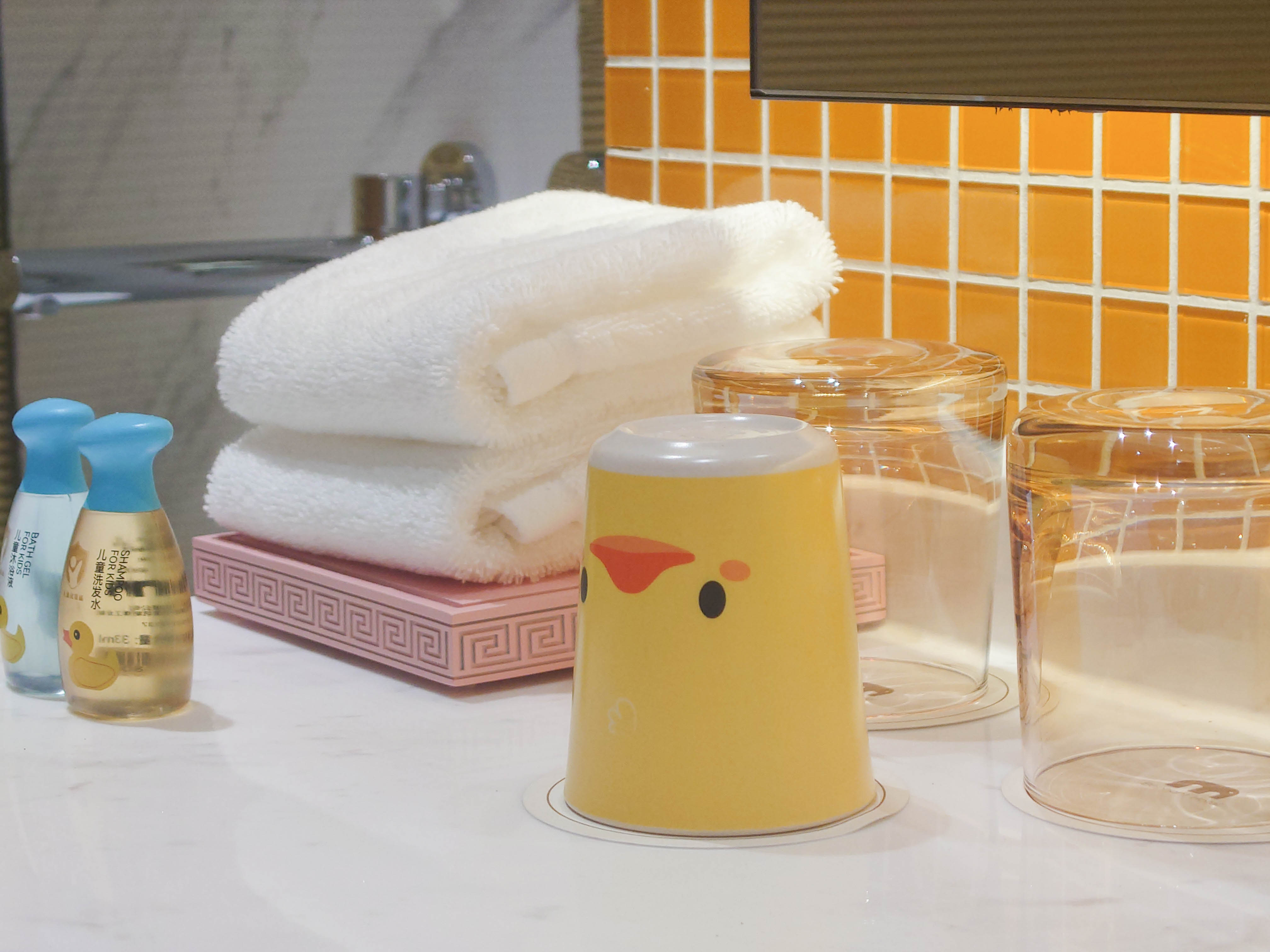 主題萌趣親子三床房【企鵝+小黃鴨】