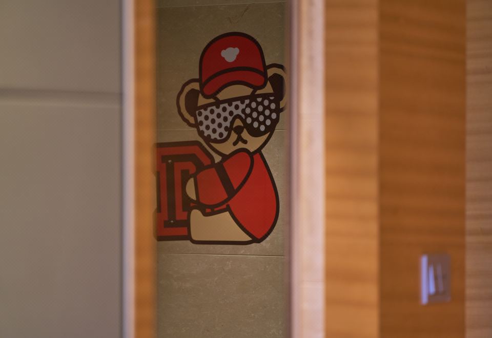 Cheery Canal Hotel HangzhouTeddy Collectible Double Bed Room