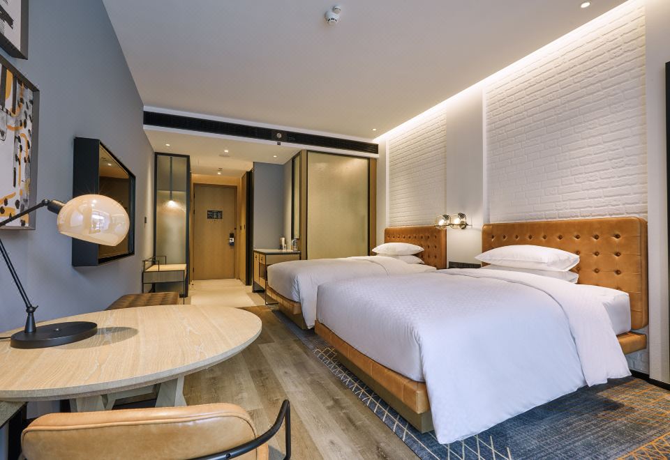 Four Points By Sheraton Qiandao Lake2-bed Room With Courtyard View