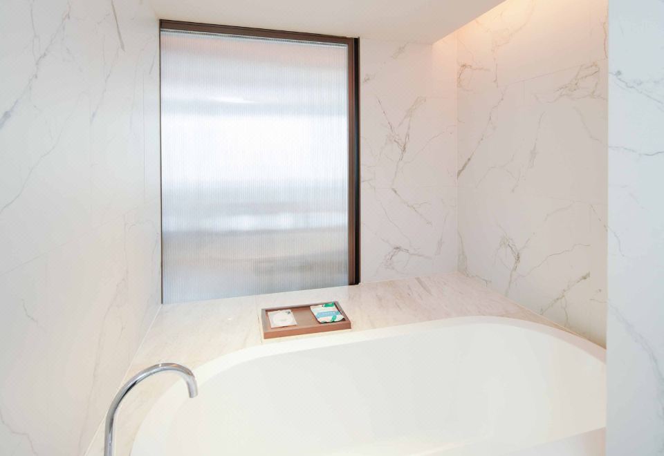 IMPERIAL TRADERS ELONG HOTELGrand Queen Room