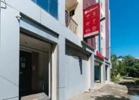 RedDoorz @ Isabelita Hotel Tuguegarao City Hotels in 
