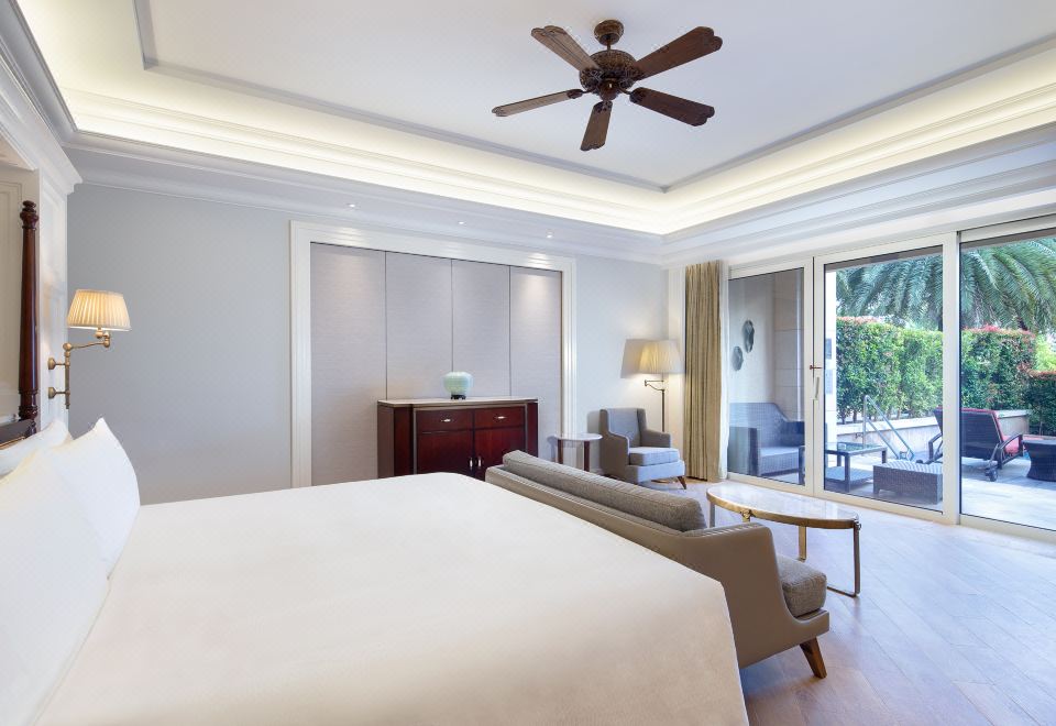 獨立庭院泳池大床房