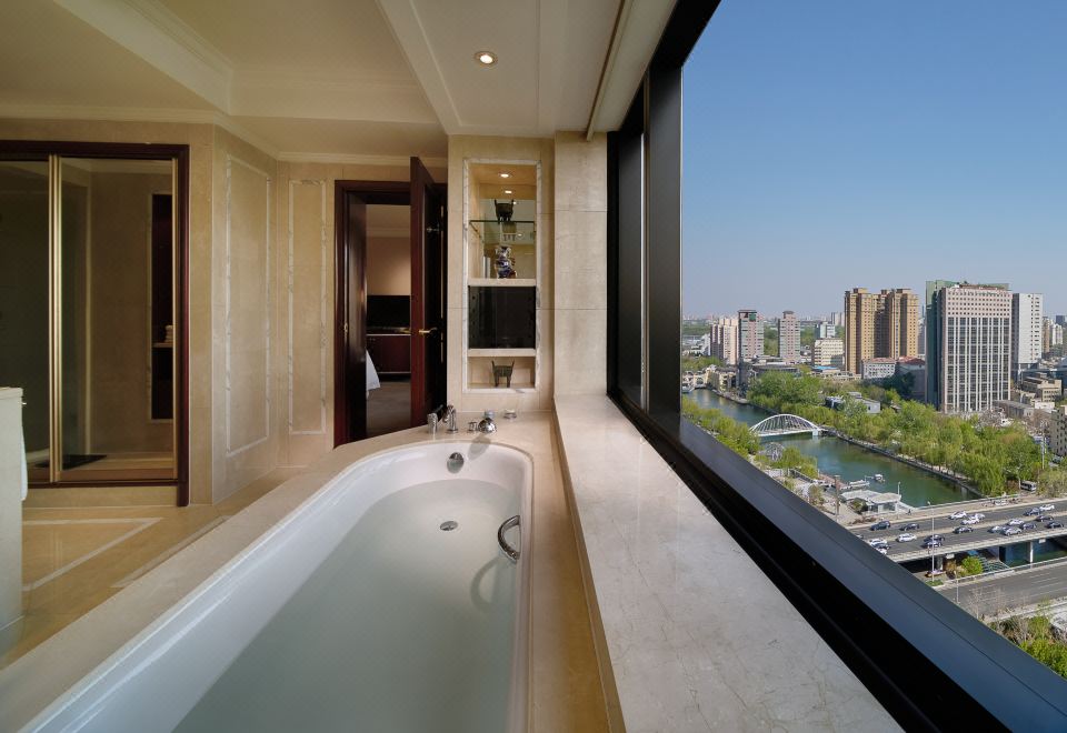 商務豪華河景房