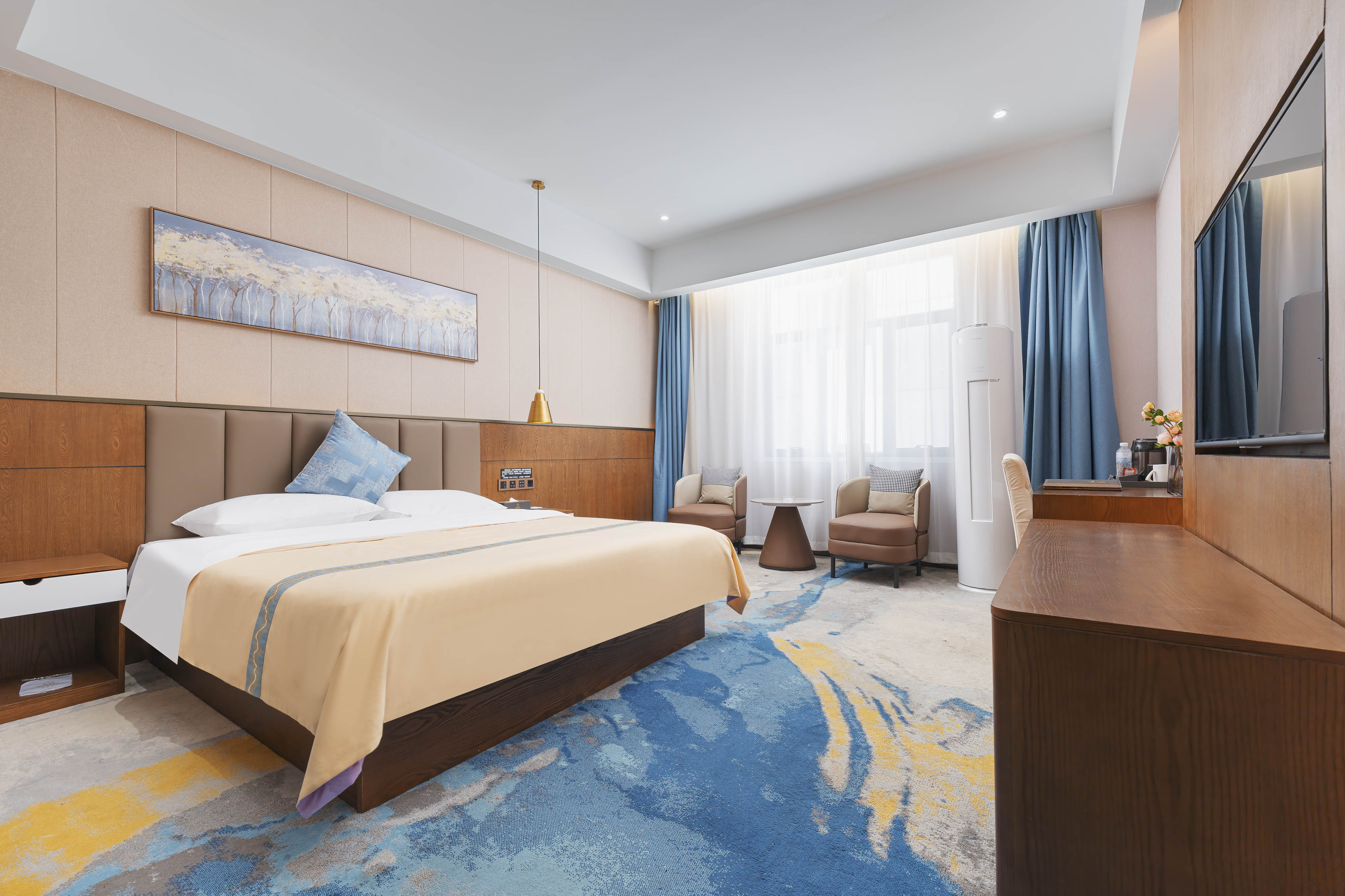 凤凰花园大床房