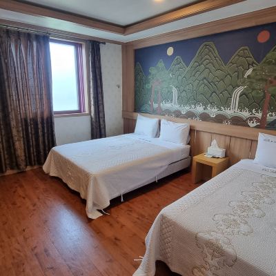 豪華雙床房 （1 double bed + 1 single bed） 帕克伍德仁川機場酒店優惠