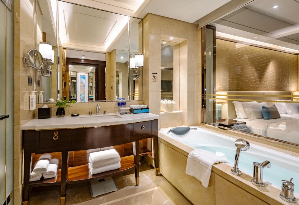 行政城景大床房