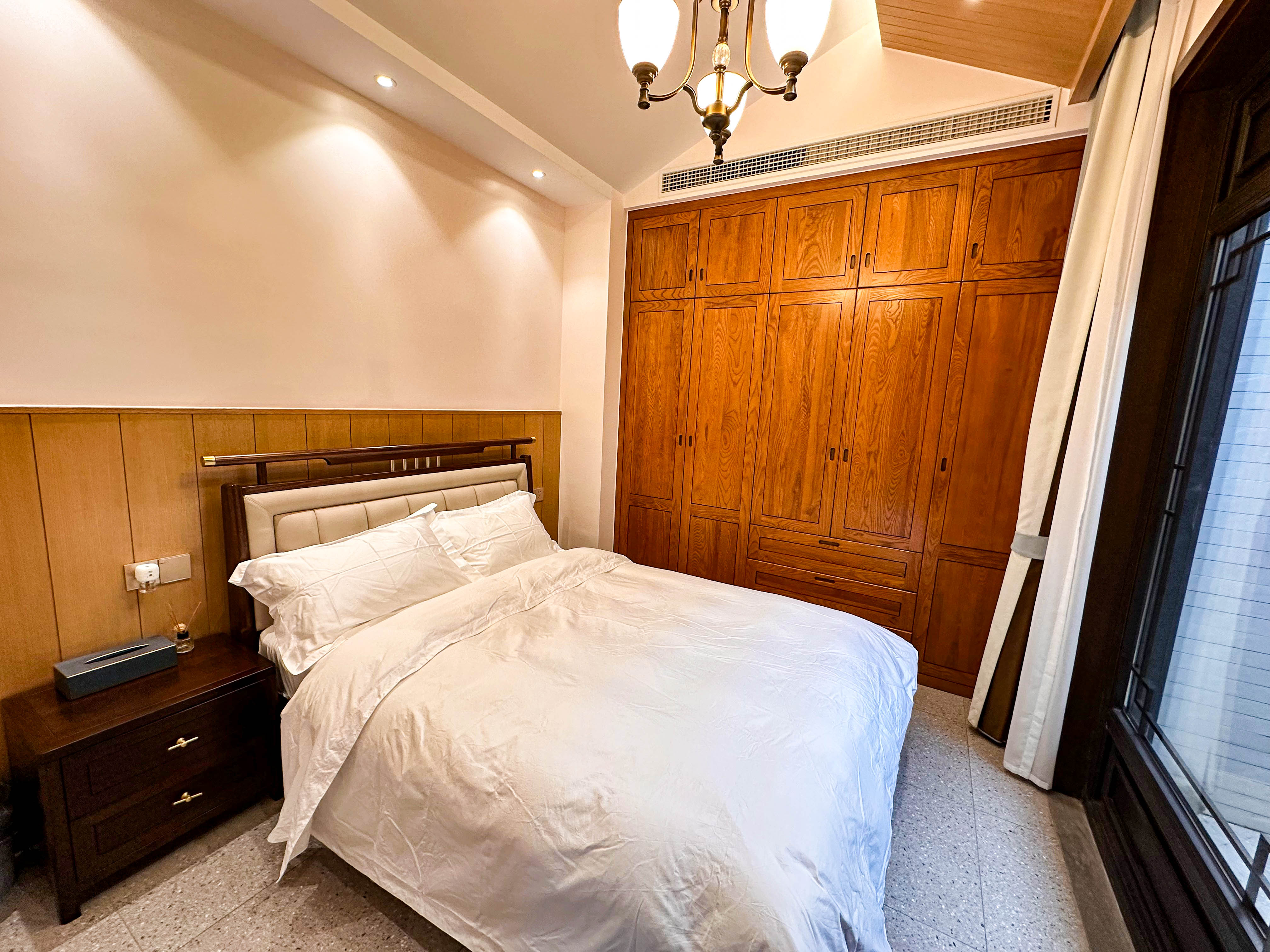 三房三衞·闲坐间·新中式商务大别墅