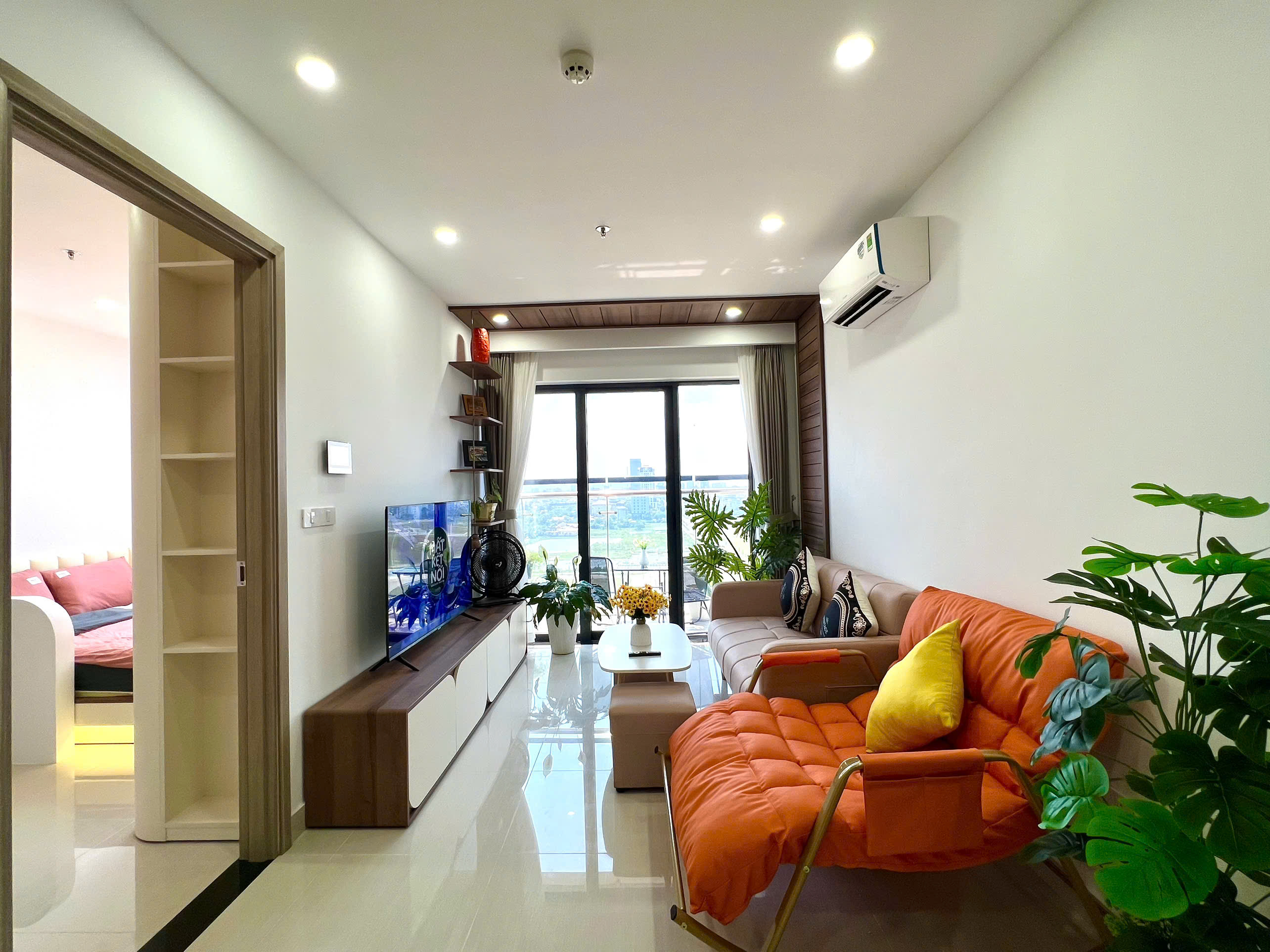 兩臥室陽臺公寓，城景+泳池