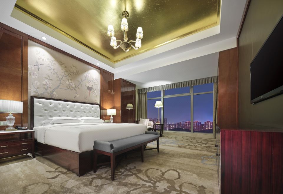 Dongwu New Century Grand Hotel HuzhouExecutive Superior Suite (Panoramic Floor-to-Ceiling Window + King Koil Mattress + Lounge Sofa)