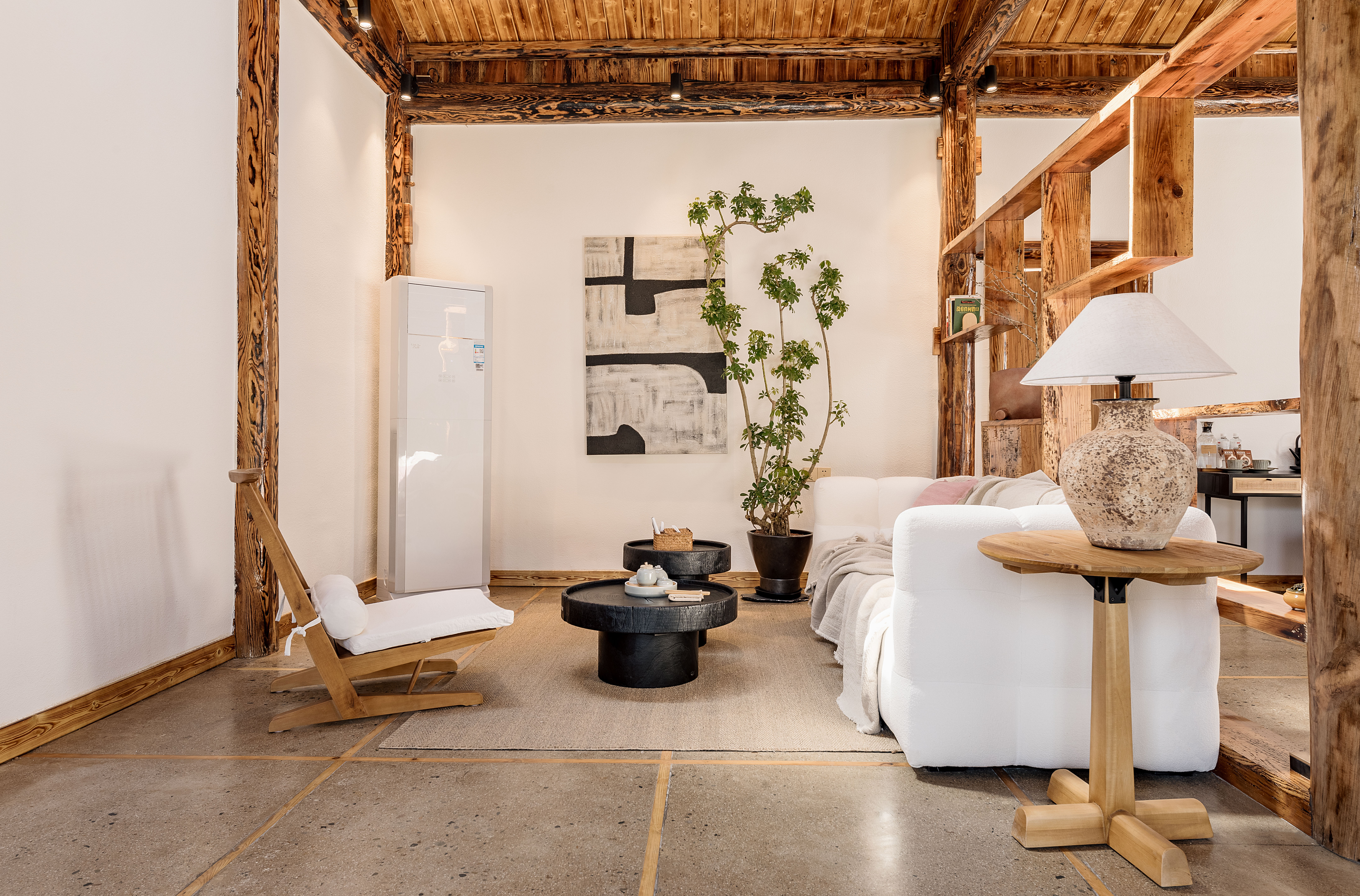 轻奢一室一厅套房（壁炉）