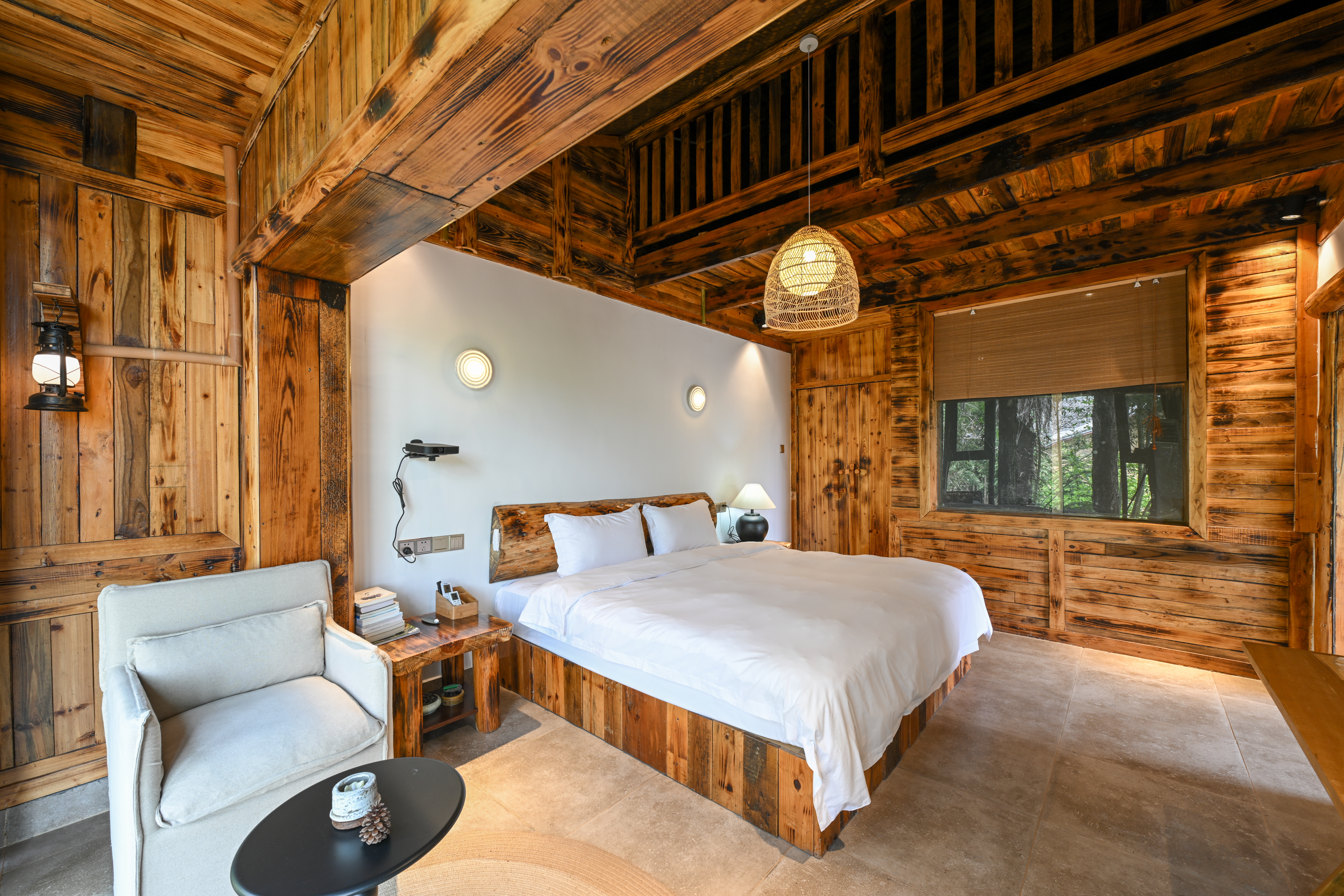 观荷房+超大会客厅+阳台观荷景