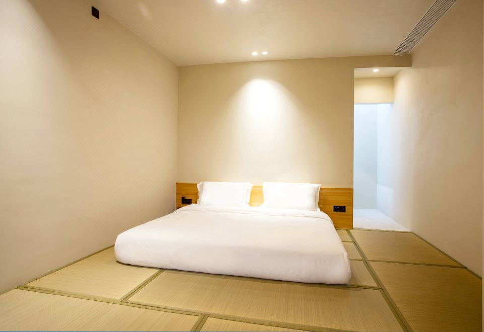 约旦·庭院榻榻米房