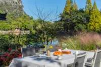 Heshe Lakeside Resort Hoteles en 