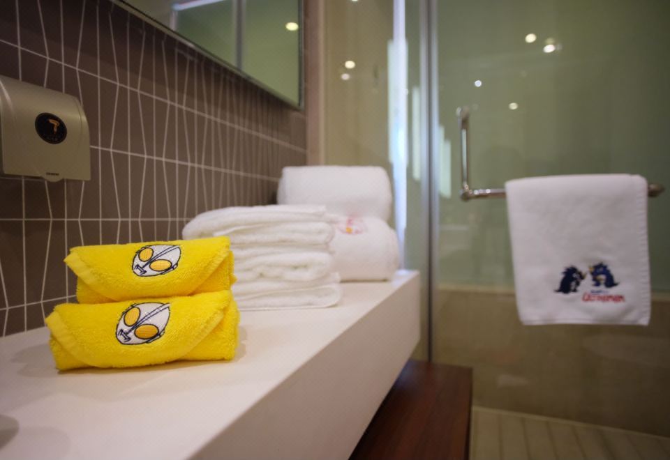 Holiday Inn Shanghai HongqiaoUltraman Theme Family Room