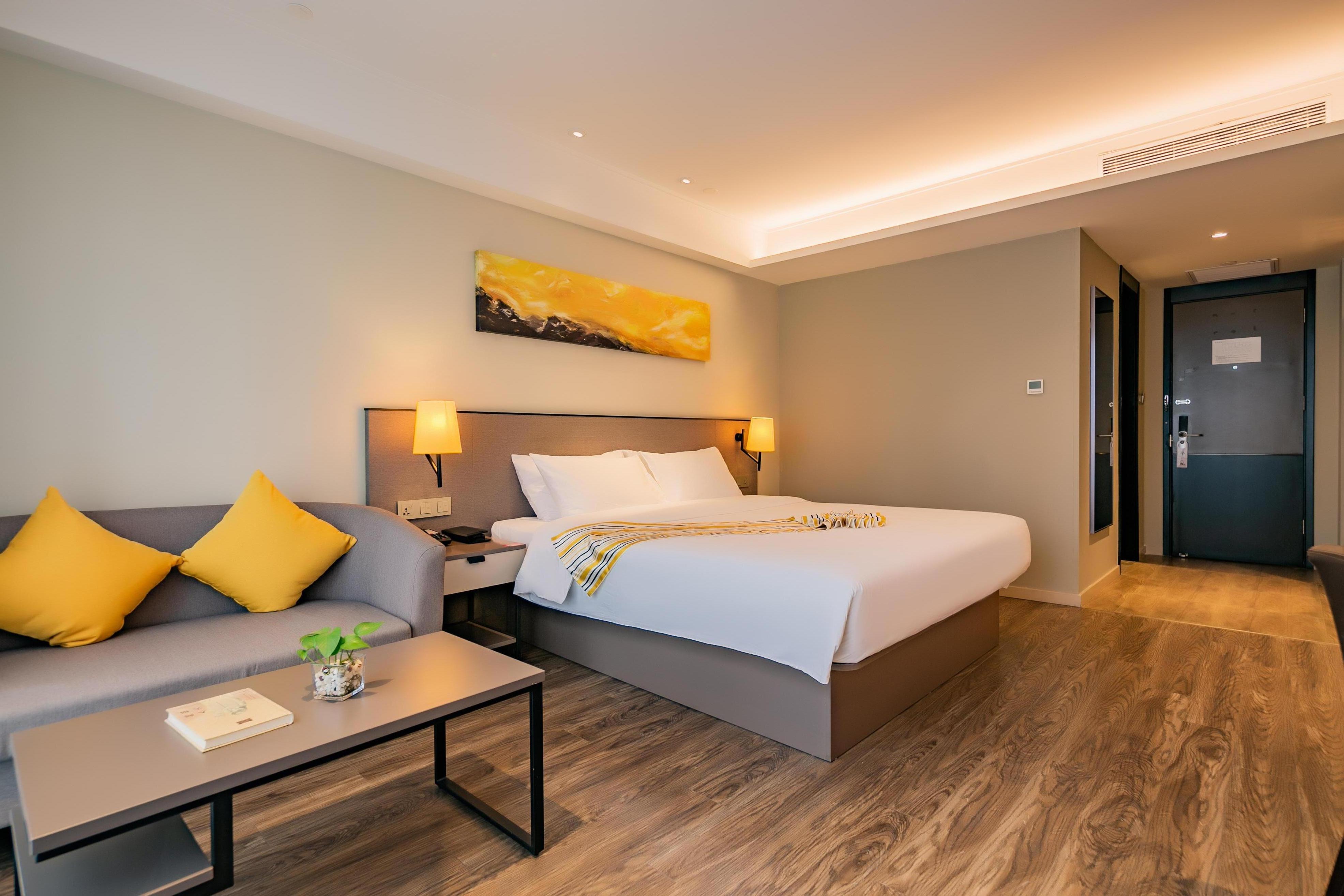 安心睡0压大床房（品牌0压床垫+徕芬吹风机+净化器）