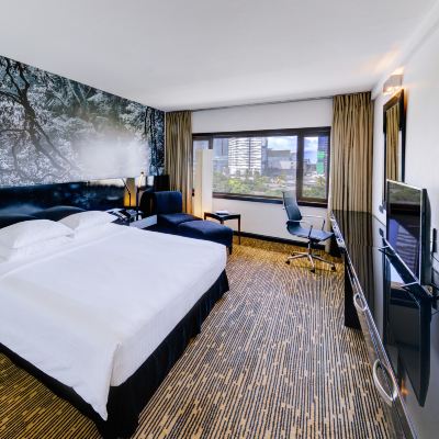 Executive King Room Cinnamon Lakeside Sri Lanka Promo Code