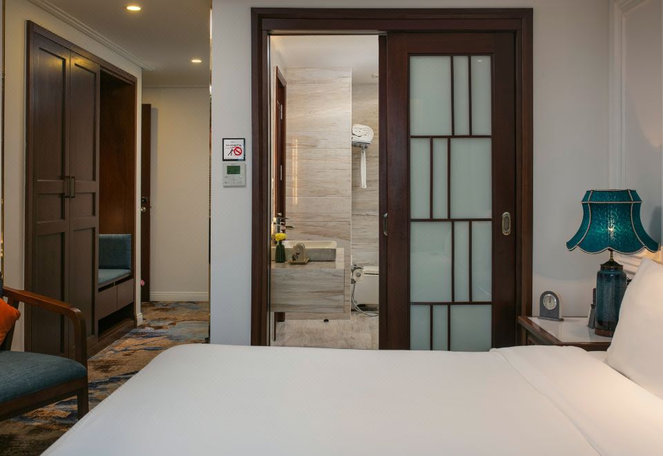 The Oriental Jade HotelRubi City View Room