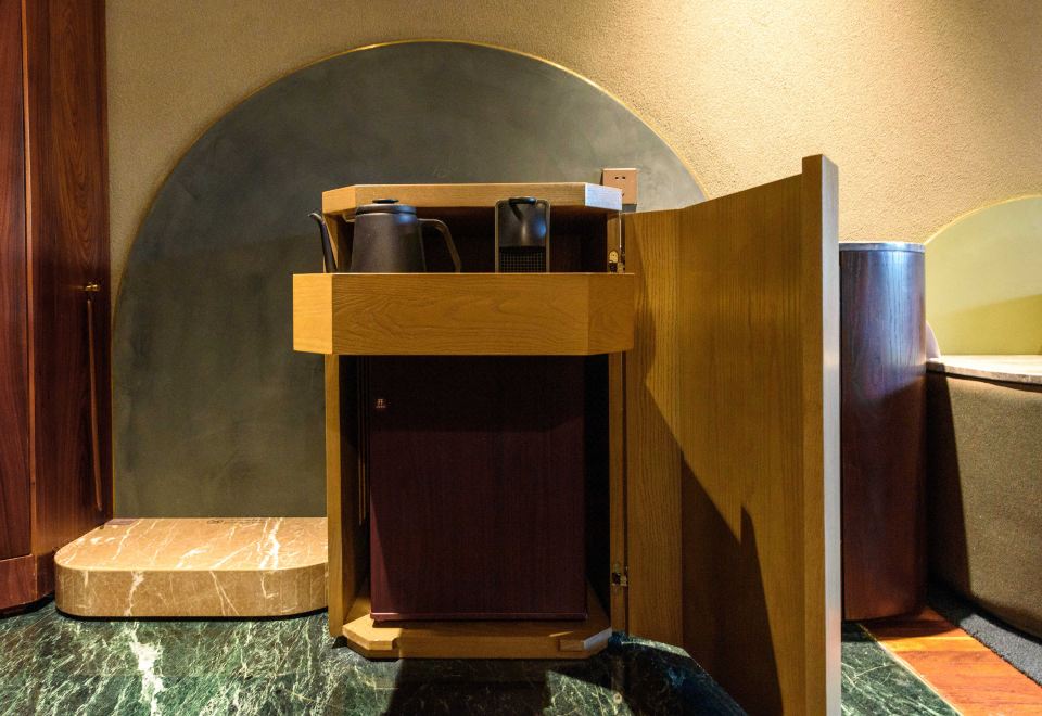 豪華露臺遠景大床房