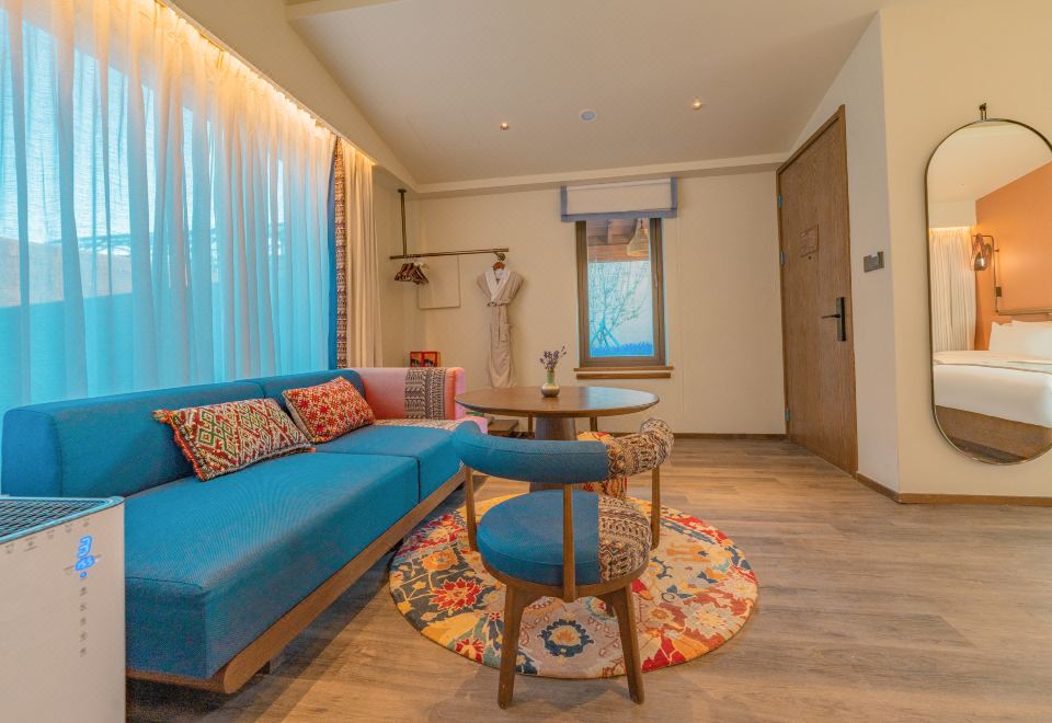 Private Courtyard-View Standard Room