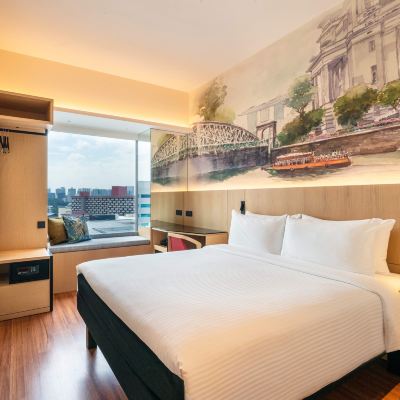 Deluxe Room With Queen Bed, High Floor, Free Mini-bar Ibis Singapore on Bencoolen Promo Code