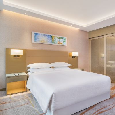 喜來登大床房 青島黃島泰成喜來登酒店優惠