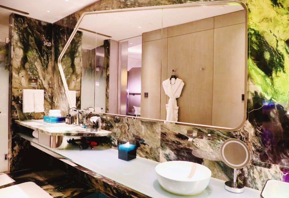 奇妙湖景客房大床房