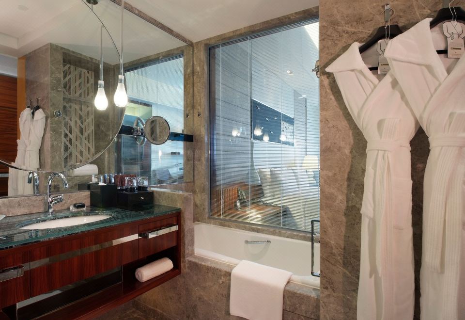 连通家庭套房 | 两房一厅