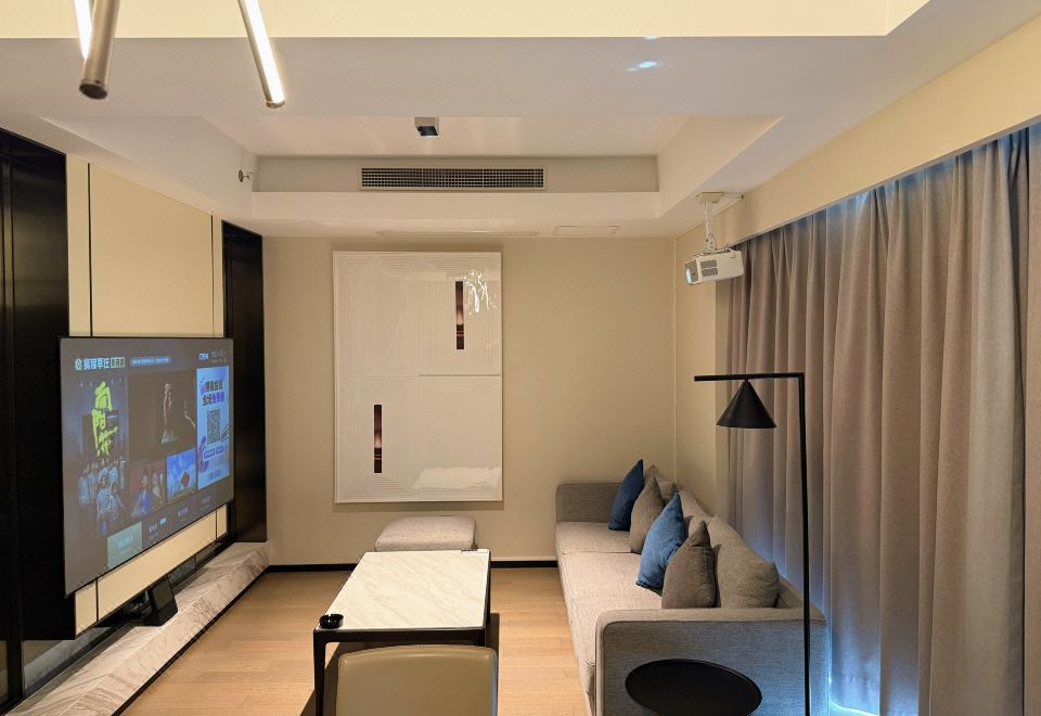 柏薇影音雙臥套房（4K巨幕+影視會員+智能投屏）
