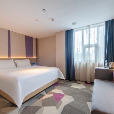 商務大床房（慕思床墊+空氣凈化器+音樂淋浴） 麗楓酒店（廣州黃石機場路店）優惠