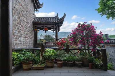 Xuanyuan Viewing Courtyard B&B (Furong Town Scenic Area Branch) Hotel a 