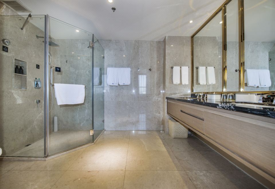 Yangjiang Jiangcheng Junyi Square Atour X HotelGuestroom - City-View (Double Bed)