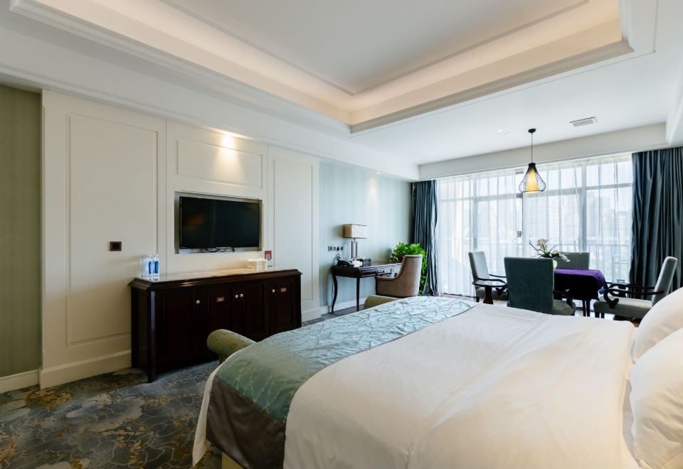 江景商务大床房